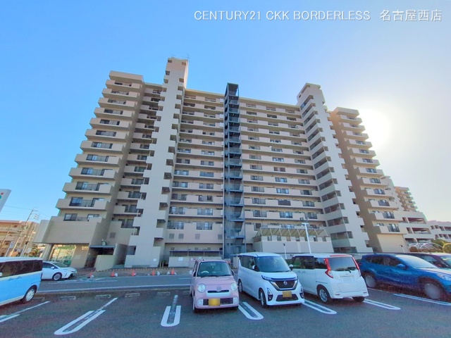 愛知県海部郡蟹江町本町5丁目のマンション『ライオンズマンションニューシティ蟹江六番館』外観写真 2025年3月6日撮影