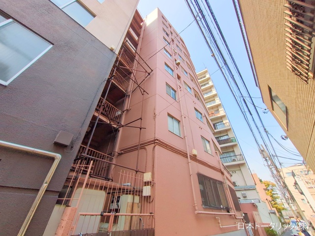 東京都新宿区四谷4丁目のマンション『御苑ハイム』外観写真 2025年3月26日撮影