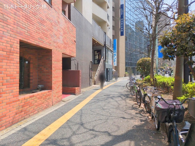 東京都新宿区四谷4丁目のマンション『御苑ハイム』外観写真 2025年3月26日撮影