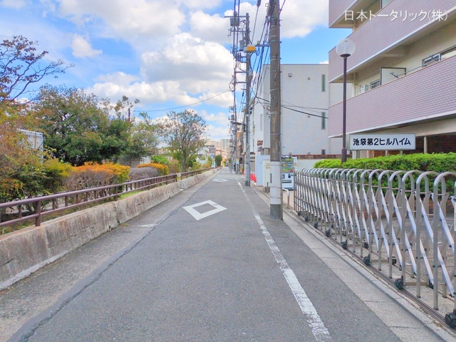 東京都豊島区池袋本町3丁目のマンション『池袋第2ヒルハイム』外観写真 2025年9月23日撮影