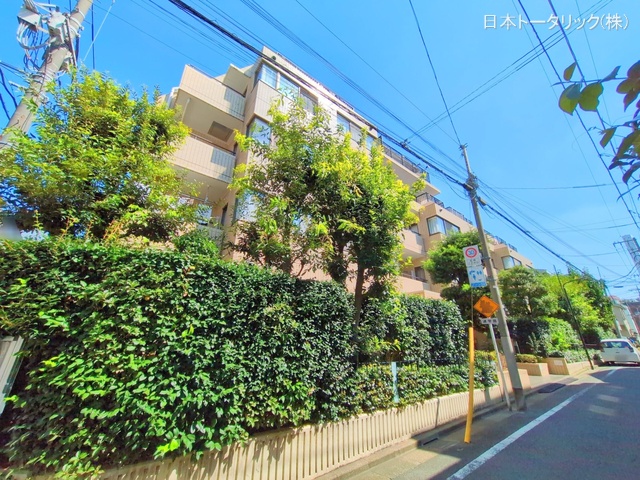 東京都豊島区池袋4丁目のマンション『サンコート池袋』外観写真 2025年9月25日撮影