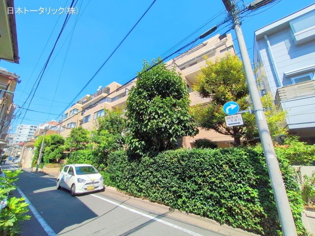 東京都豊島区池袋4丁目のマンション『サンコート池袋』外観写真 2025年9月25日撮影