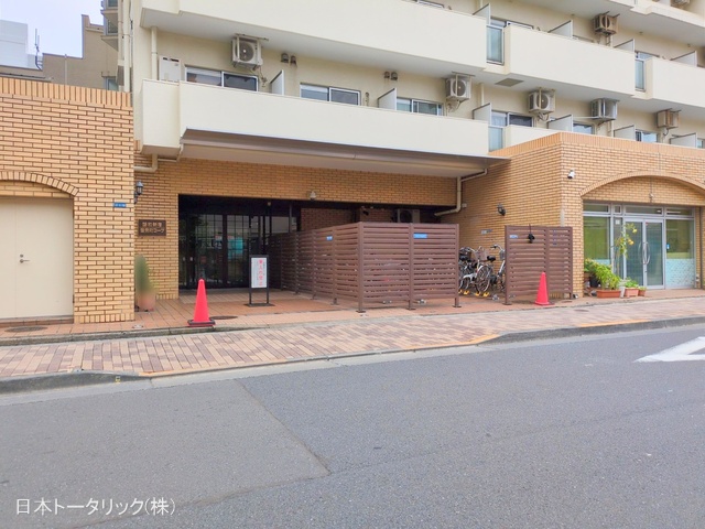 東京都新宿区新宿5丁目のマンション『藤和新宿番衆町コープ』エントランス写真 2025年10月14日撮影