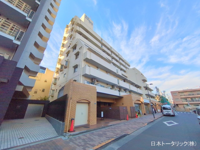 東京都新宿区新宿5丁目のマンション『藤和新宿番衆町コープ』外観写真 2025年12月7日撮影