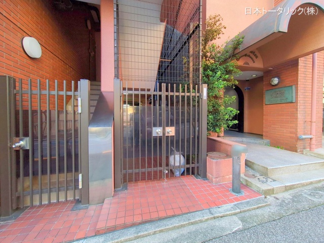 東京都豊島区北大塚2丁目のマンション『ライオンズステーションプラザ大塚第2』外観写真 2025年11月6日撮影