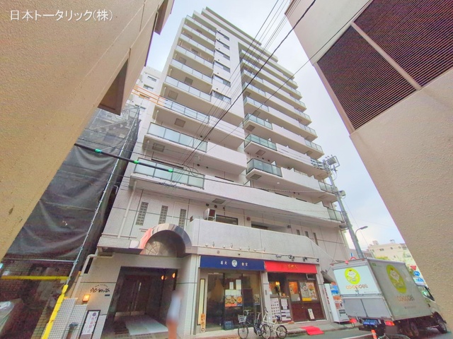 東京都新宿区住吉町のマンション『ウイン四ツ谷』外観写真 2025年12月1日撮影