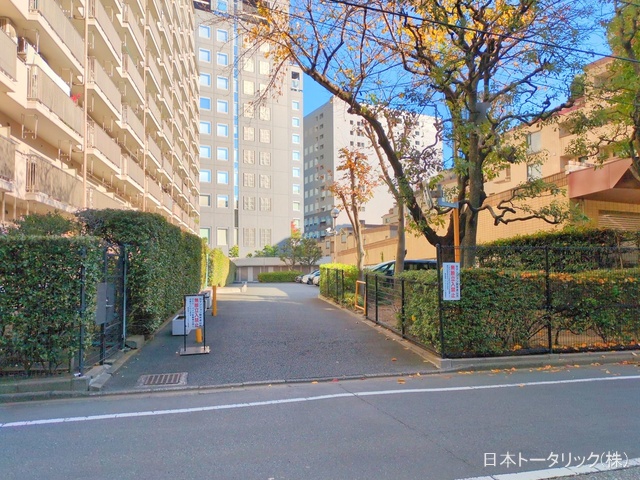 東京都新宿区新小川町のマンション『飯田橋第2パークファミリア』外観写真 2024年12月5日撮影