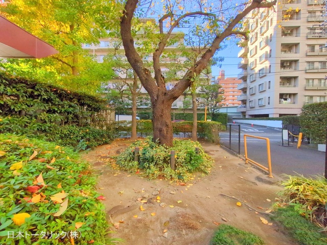 東京都新宿区新小川町のマンション『飯田橋第2パークファミリア』外観写真 2024年12月5日撮影