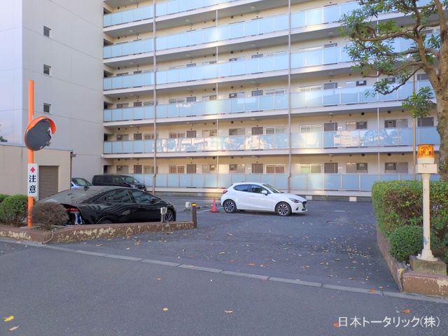 東京都新宿区新小川町のマンション『飯田橋第2パークファミリア』外観写真 2024年12月5日撮影