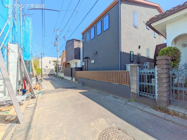 東京都府中市本町2丁目の新築戸建てシート写真 2025年4月8日撮影