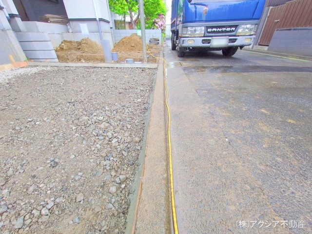 東京都府中市本町2丁目の新築戸建て外構写真 2025年5月1日撮影