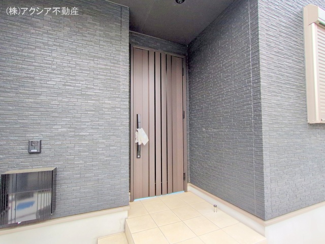 東京都府中市西府町5丁目の新築戸建て完成写真 2025年6月12日撮影