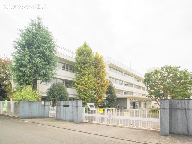 府中市立四谷小学校 距離1000m