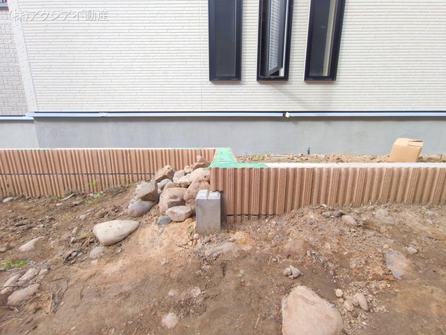 東京都府中市四谷4丁目の新築戸建て外構写真 2025年9月24日撮影