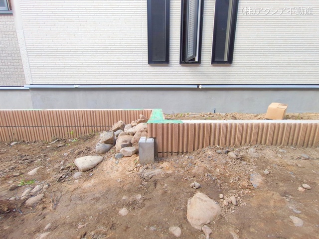 東京都府中市四谷4丁目の新築戸建て外構写真 2025年9月24日撮影