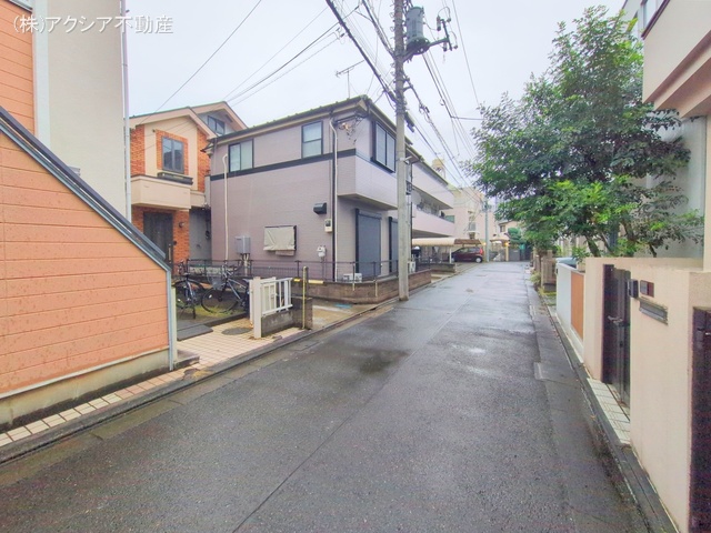 東京都府中市本町２丁目の中古戸建て完成写真 2025年10月21日撮影