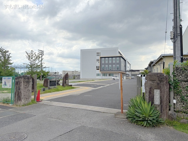 豊田市立朝日丘中学校　距離1100m