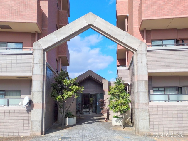 愛知県豊田市柿本町2丁目のマンション『オーケーズ豊田西ラ・ヴィル壱番館』外観写真 2025年12月14日撮影