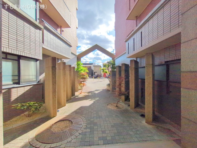 愛知県豊田市柿本町2丁目のマンション『オーケーズ豊田西ラ・ヴィル壱番館』外観写真 2025年12月14日撮影