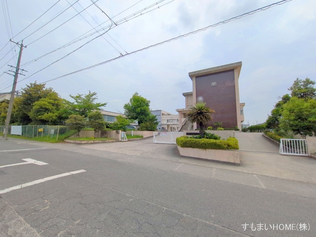 東郷町立春木中学校　距離1520m