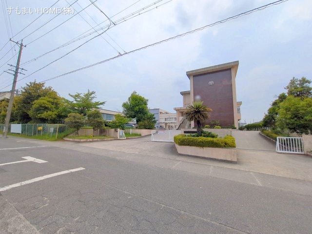 東郷町立春木中学校