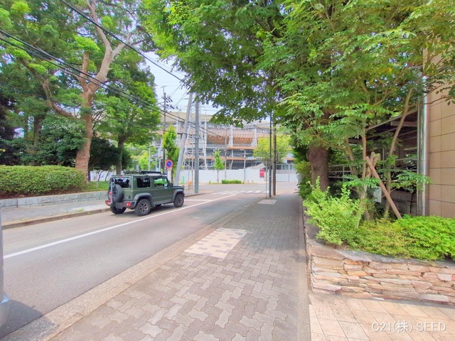 愛知県名古屋市瑞穂区山下通５丁目のマンション『ライオンズマンション瑞穂公園』外観写真 2025年7月1日撮影