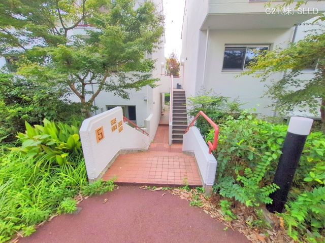 愛知県名古屋市天白区八幡山のマンション『タウン上八事5号棟』外観写真 2025年9月16日撮影