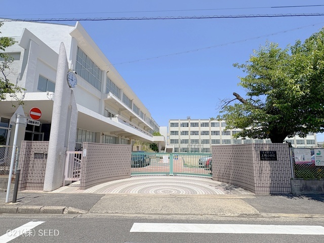 名古屋市立上野小学校　距離800m