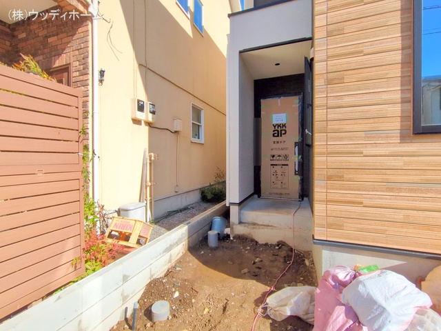 埼玉県越谷市東大沢３丁目の新築戸建て外構写真 2025年5月6日撮影