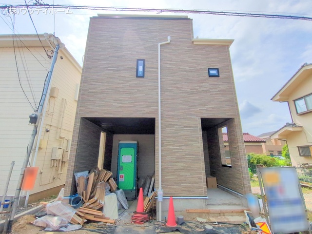 埼玉県越谷市大字恩間の新築戸建て外構写真 2025年8月27日撮影