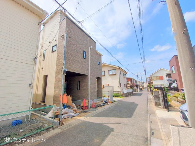 埼玉県越谷市大字恩間の新築戸建て外構写真 2025年8月27日撮影