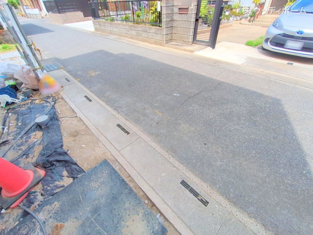 埼玉県越谷市大字恩間の新築戸建て外構写真 2025年8月27日撮影