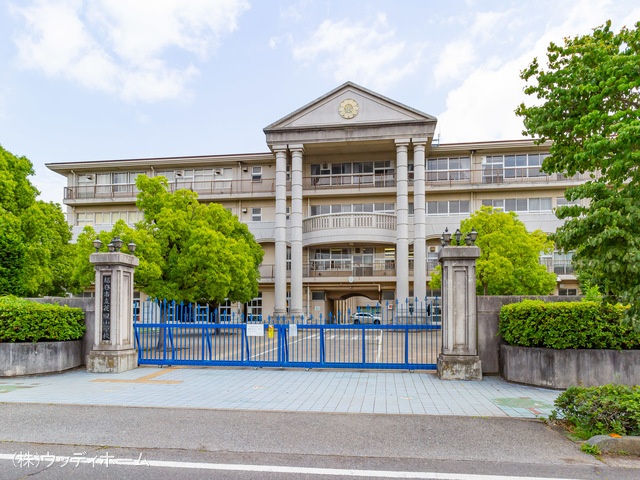 越谷市立花田小学校 距離320m