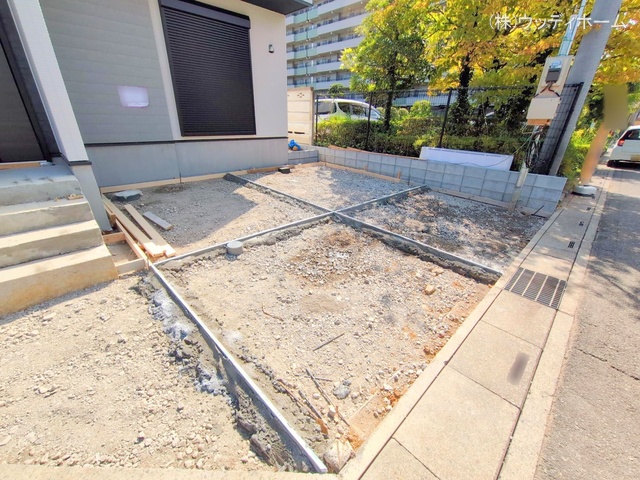 埼玉県越谷市平方南町の新築戸建て外構写真 2025年9月29日撮影