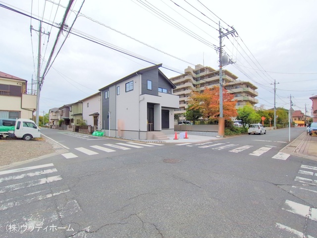埼玉県越谷市平方南町の新築戸建て完成写真 2025年10月20日撮影