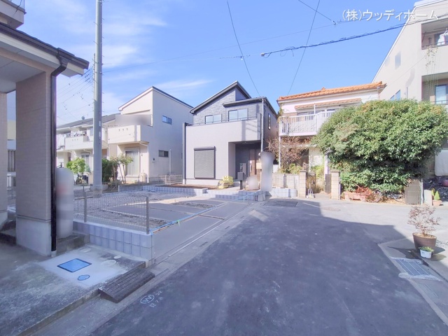 埼玉県越谷市大沢の新築戸建て外構写真 2025年11月11日撮影