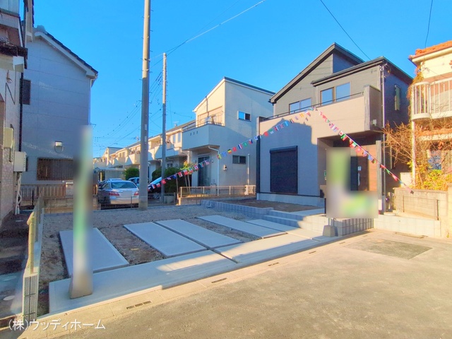 埼玉県越谷市大沢の新築戸建て完成写真 2025年12月4日撮影