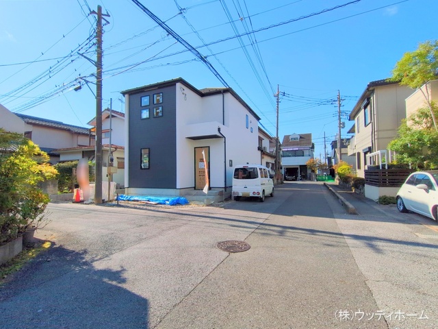 埼玉県越谷市大字南荻島の新築戸建て外構写真 2025年11月19日撮影