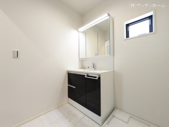 埼玉県越谷市登戸町の新築戸建て洗面所写真 2025年9月28日撮影