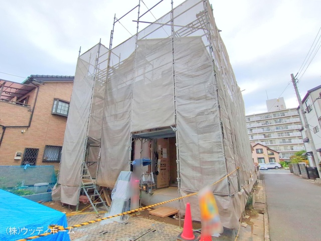 埼玉県越谷市瓦曽根2丁目の新築戸建てシート写真 2025年10月5日撮影