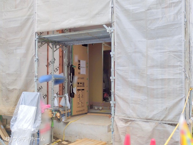 埼玉県越谷市瓦曽根2丁目の新築戸建てシート写真 2025年10月5日撮影