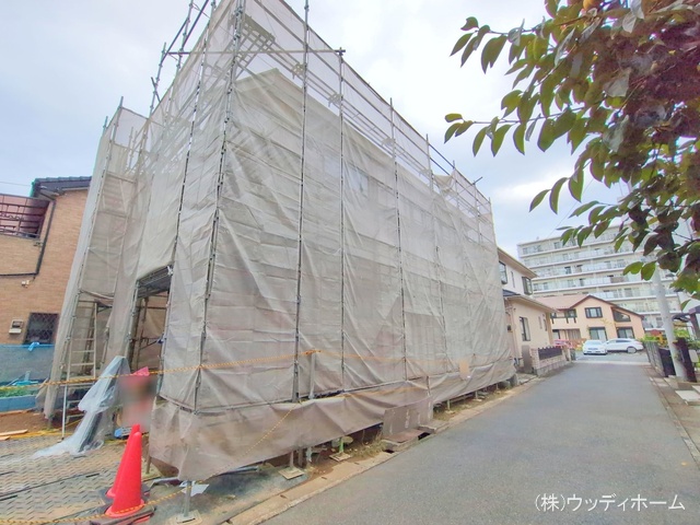 埼玉県越谷市瓦曽根2丁目の新築戸建てシート写真 2025年10月5日撮影