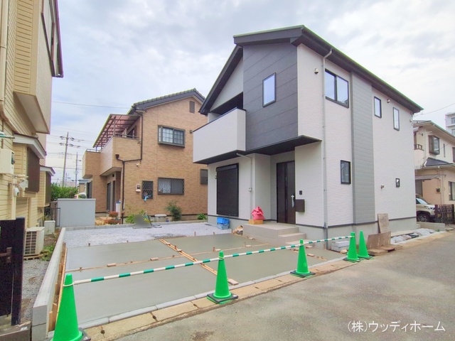 埼玉県越谷市瓦曽根２丁目の新築戸建て外構写真 2025年11月12日撮影