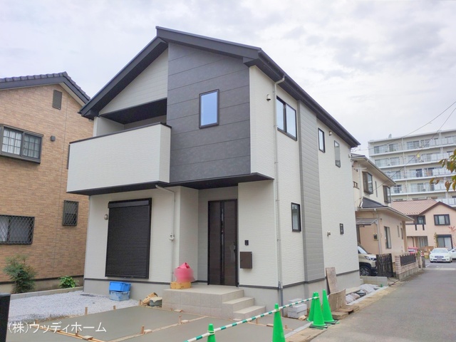 埼玉県越谷市瓦曽根２丁目の新築戸建て外構写真 2025年11月12日撮影