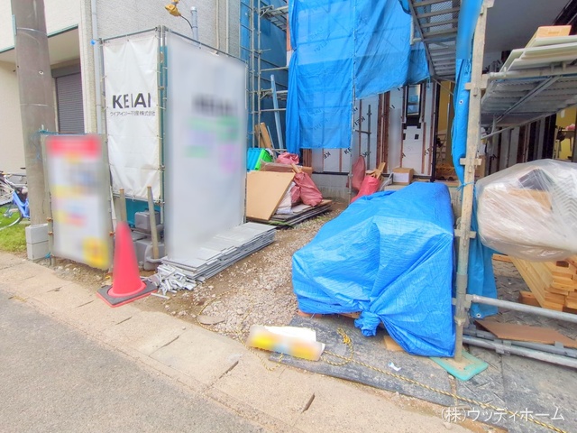 埼玉県越谷市赤山町2丁目の新築戸建てシート写真 2025年10月13日撮影