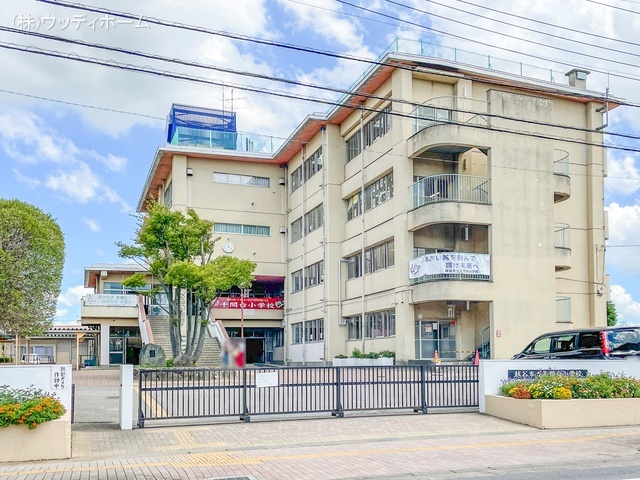 越谷市立千間台小学校　距離500m