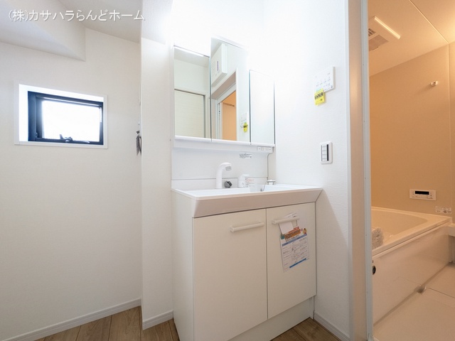 埼玉県川越市宮元町の新築戸建て洗面所写真 2025年8月28日撮影