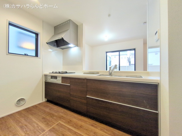 埼玉県川越市大字的場の新築戸建てキッチン写真 2025年8月27日撮影