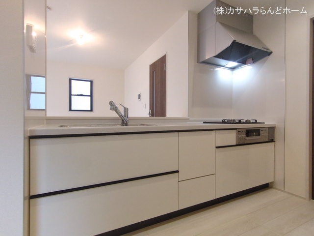 埼玉県川越市大字的場の新築戸建てキッチン写真 2025年9月11日撮影