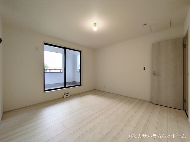 埼玉県川越市大字藤間の新築戸建て居室メイン写真 2025年8月27日撮影
